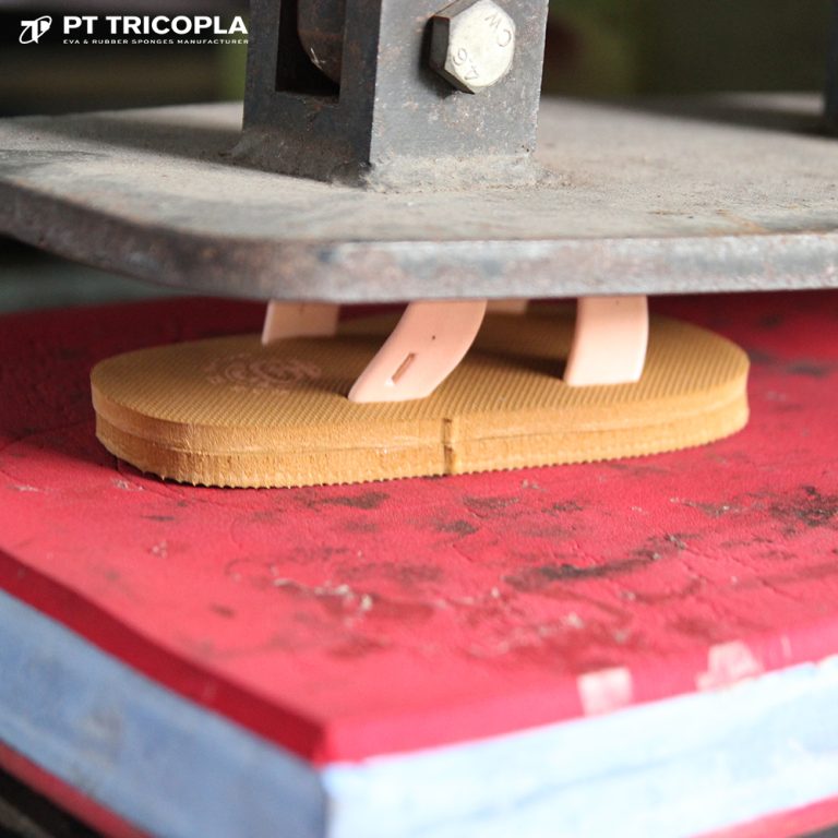 Masalah Sandal Sepatu