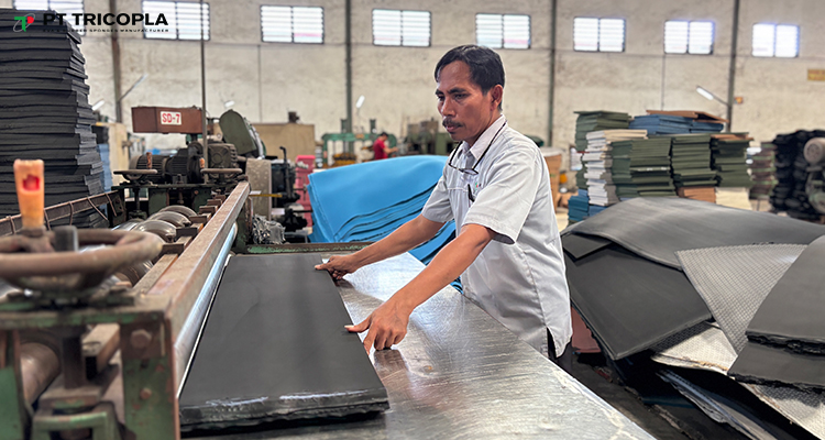 Supplier Industrial EVA Sponge dengan Density Stabil dan Warna Konsisten Sejak 1971