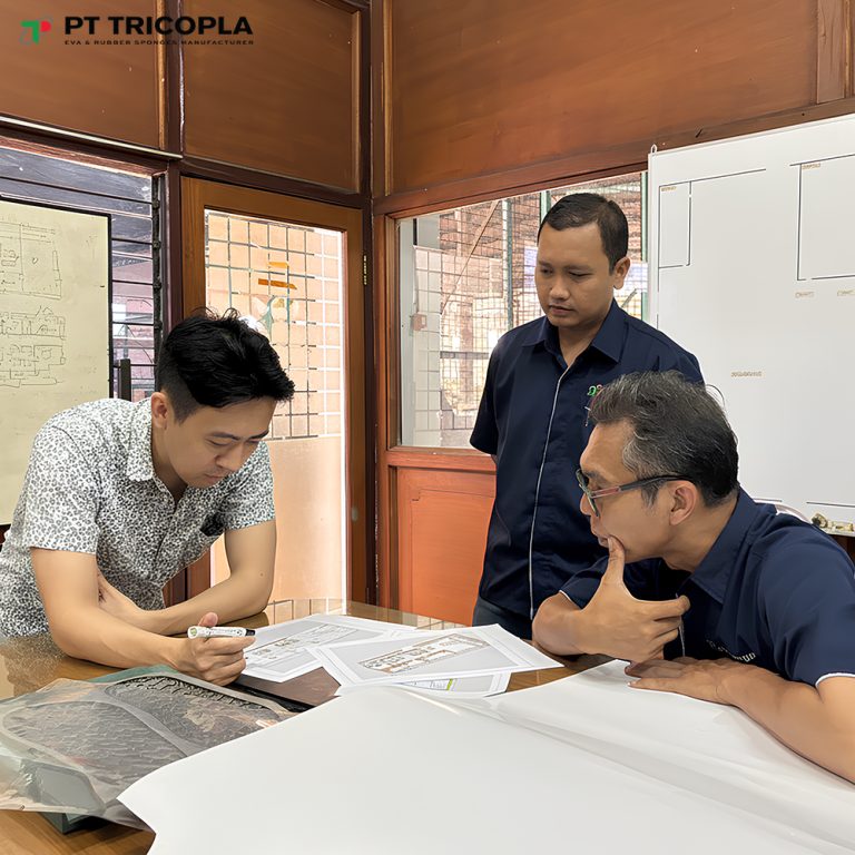 Cara Menjaga Konsistensi Biaya Produksi Alas Kaki