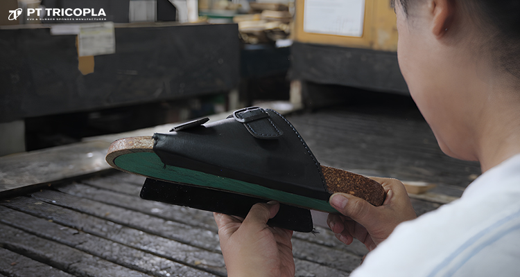 peluang kemitraan jasa assembling sandal