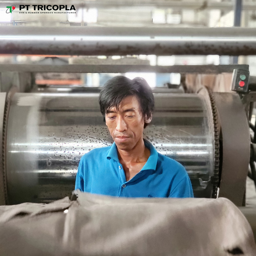 efisiensi biaya produksi sandal di tengah kenaikan harga